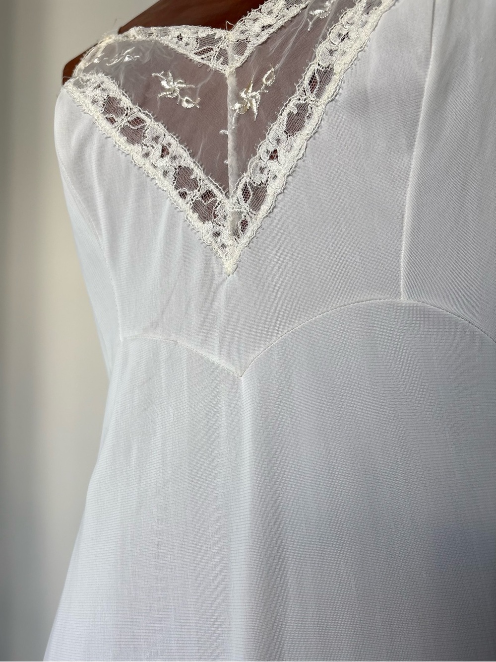 Miss Youth Form Vintage Slip Dress with White Lace Details from the 50s-60s - Picture 4 of 7